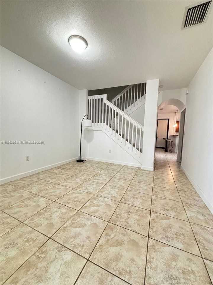 17443 Sw 153rd Path #17443 - Photo 2 of 8