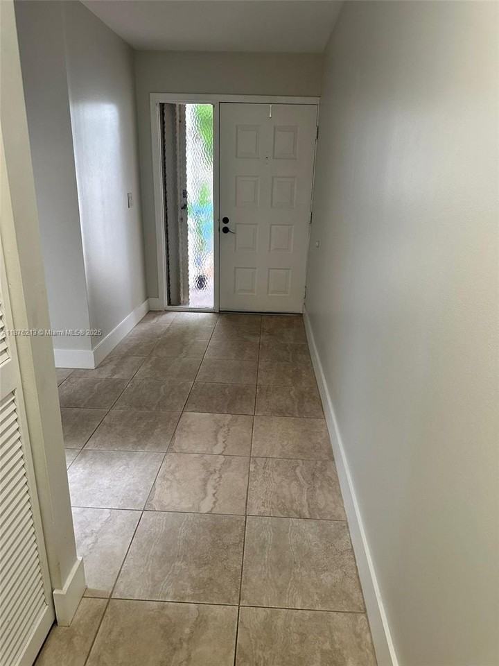 8563 Sw 115th Ct #8563 - Photo 5 of 8