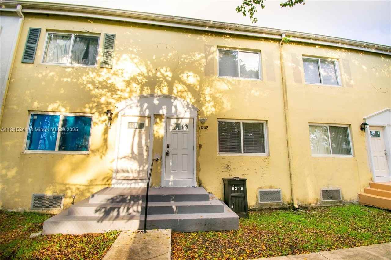 8319 Northwest 5th Avenue #8319 - Photo 2 of 20