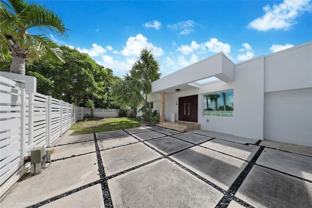 850 N Venetian Dr - Photo 1 of 1