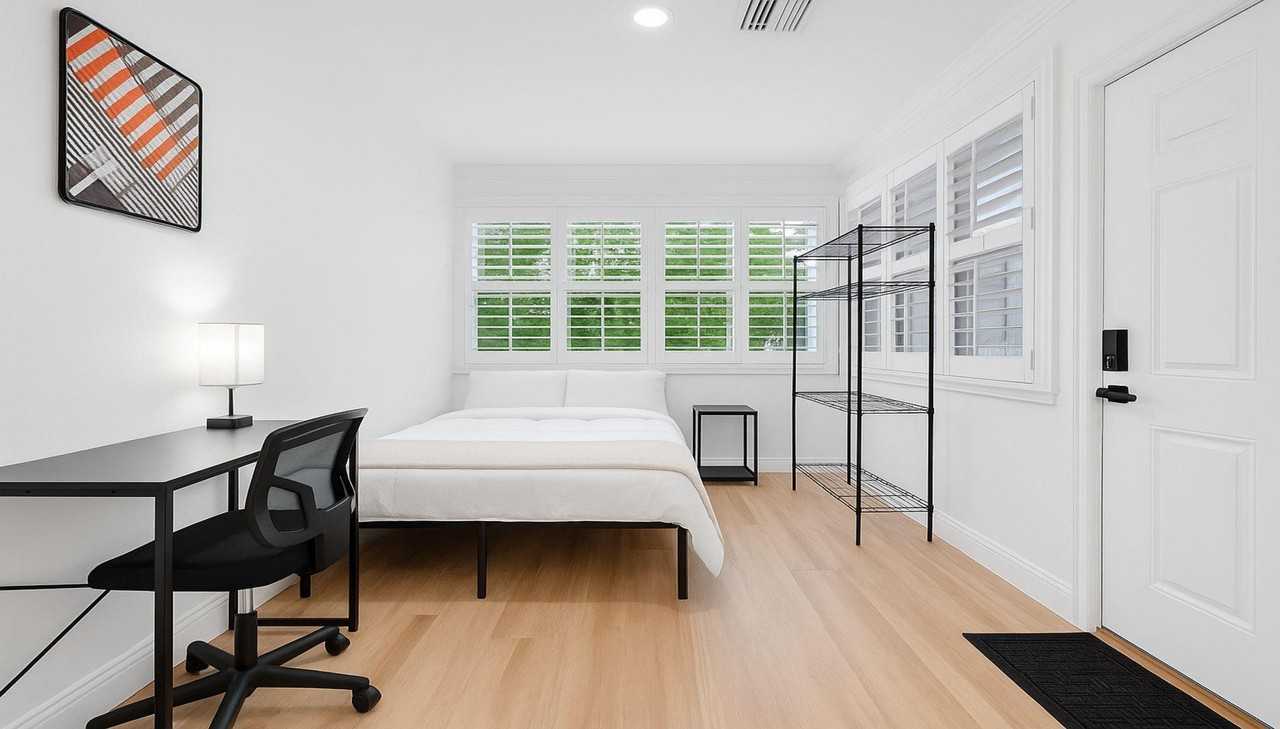 Sw Prado Ave - Photo 7 of 9