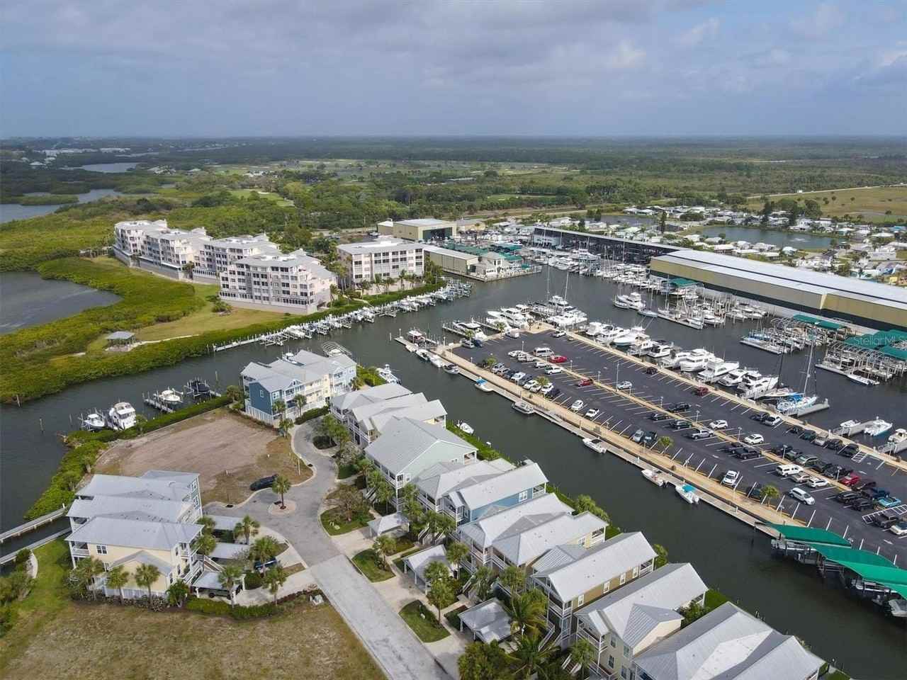 11724 Anglers Club Dr #121 - Photo 5 of 48