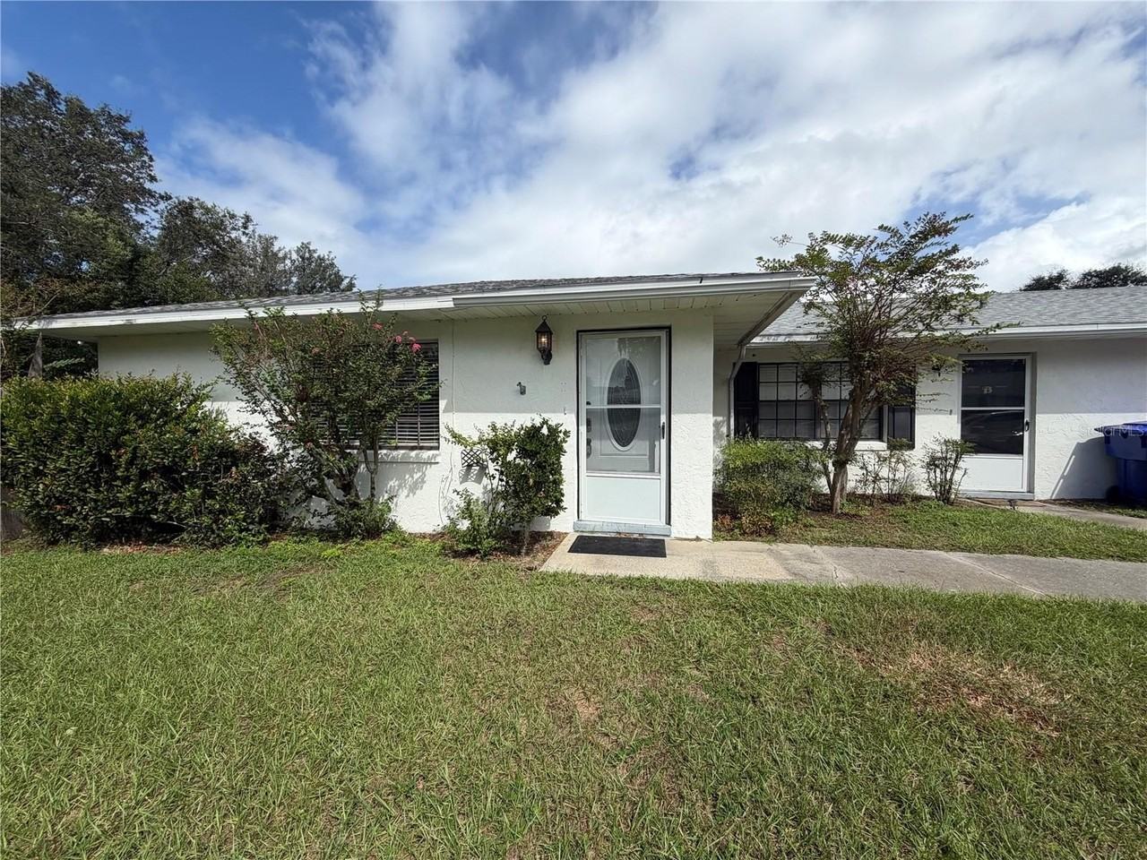 1405 Crystal Ct #C - Photo 2 of 15