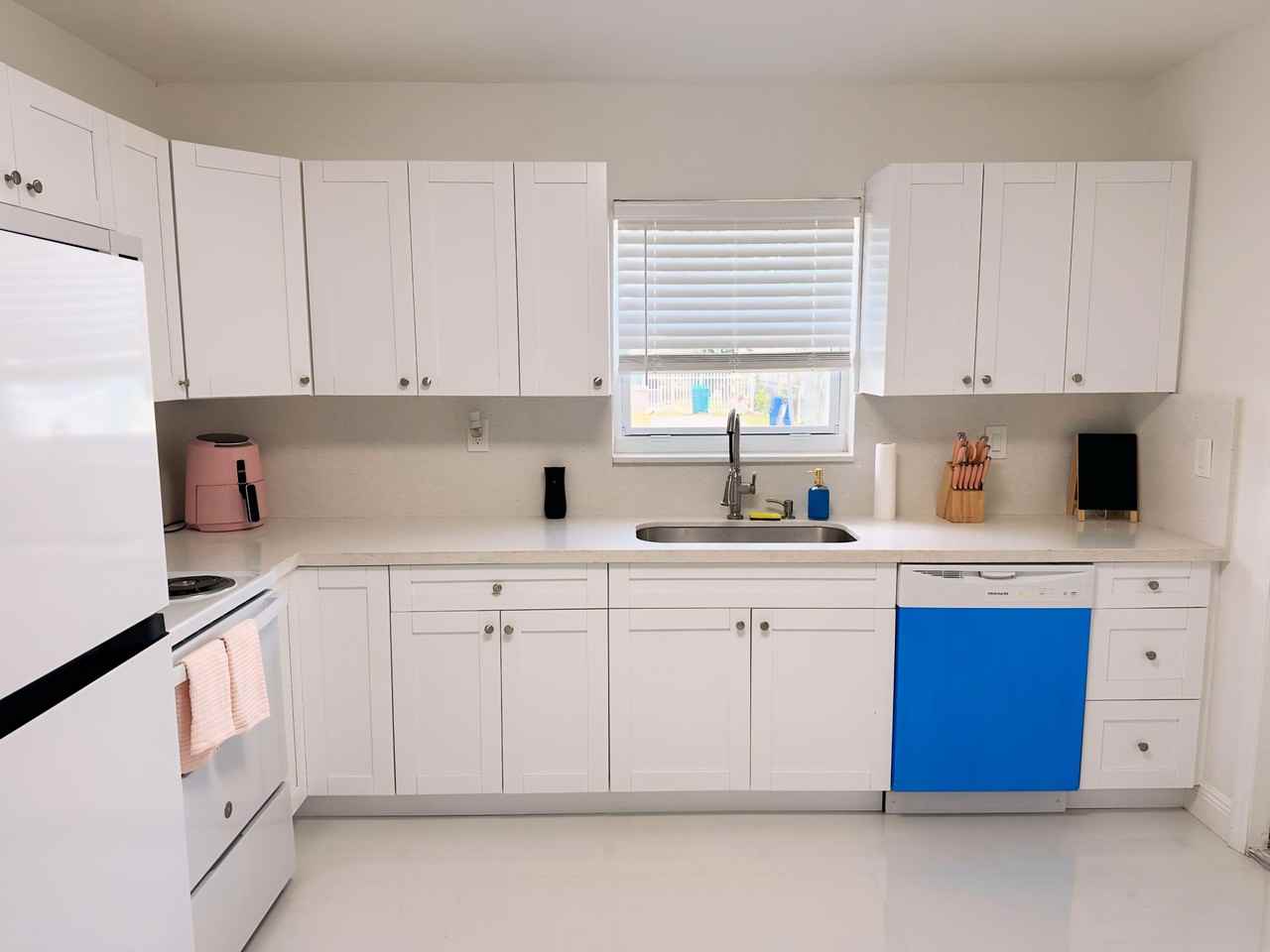 Ne 146th St - Photo 2 of 4