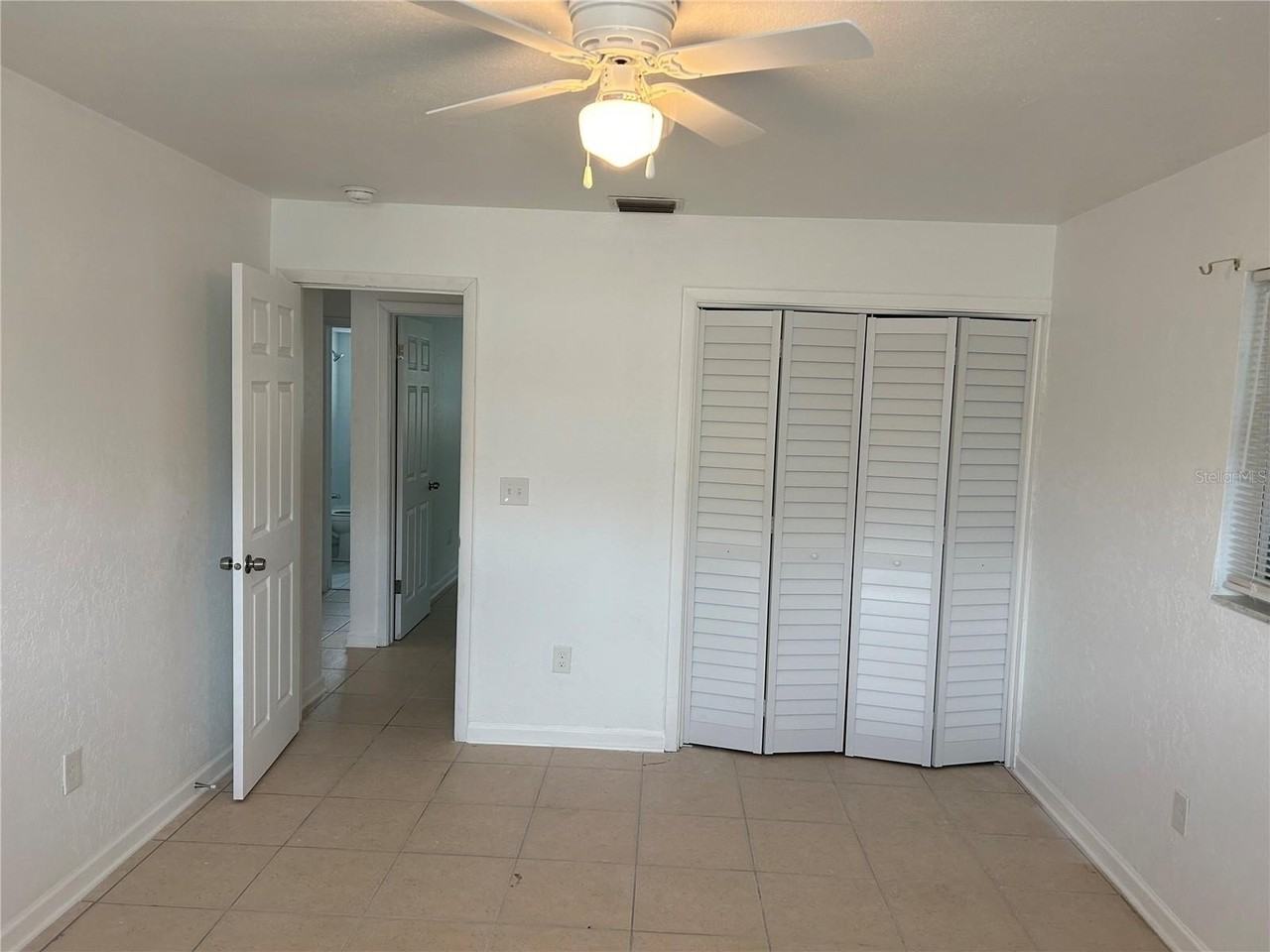 365 Capri Blvd - Photo 5 of 13