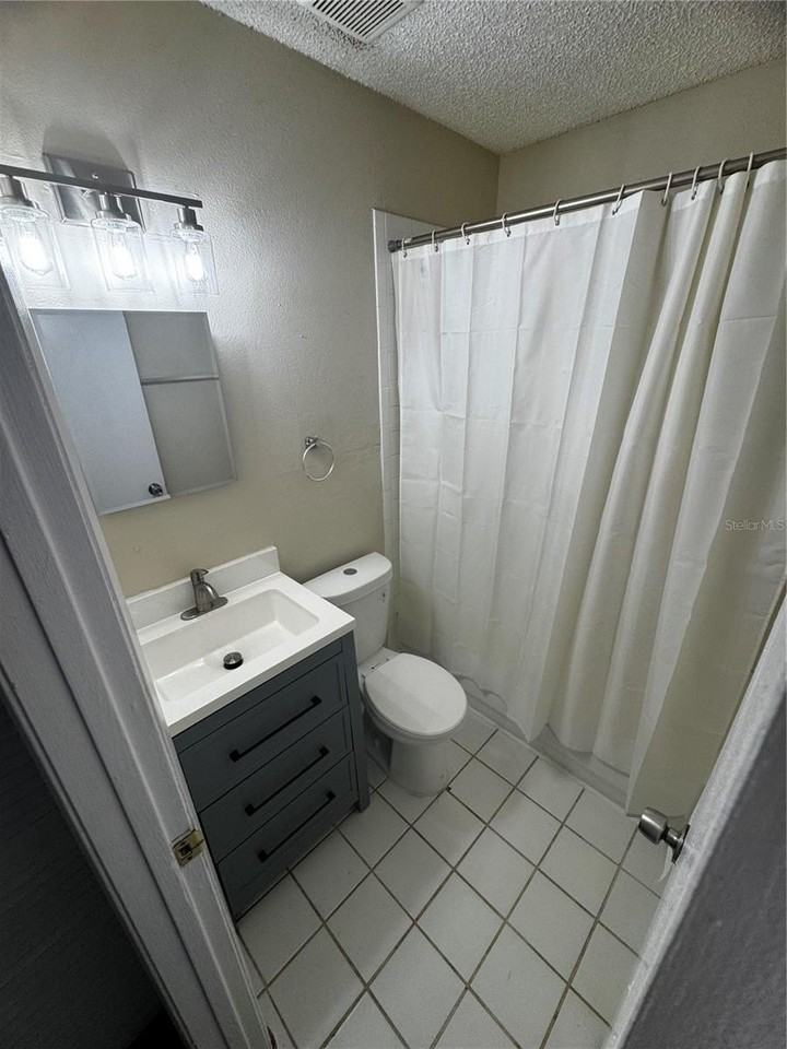 3808 N 54th St - Photo 7 of 10