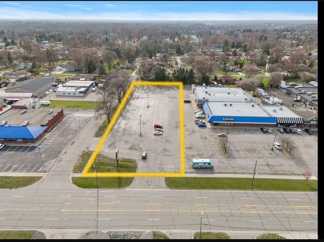 48081 Van Dyke Ave - Photo 4 of 4