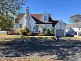 featured image of 1527 Beaver Dam Rd