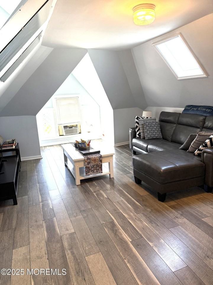 401 2nd Ave - Photo 5 of 13