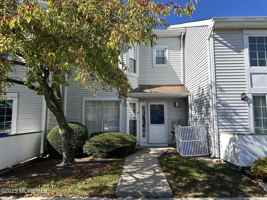 featured image of 15 Gerard Pl