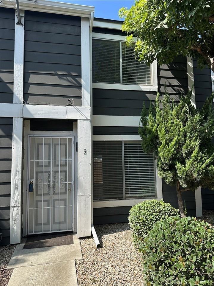 824 N Pasadena Ave #3