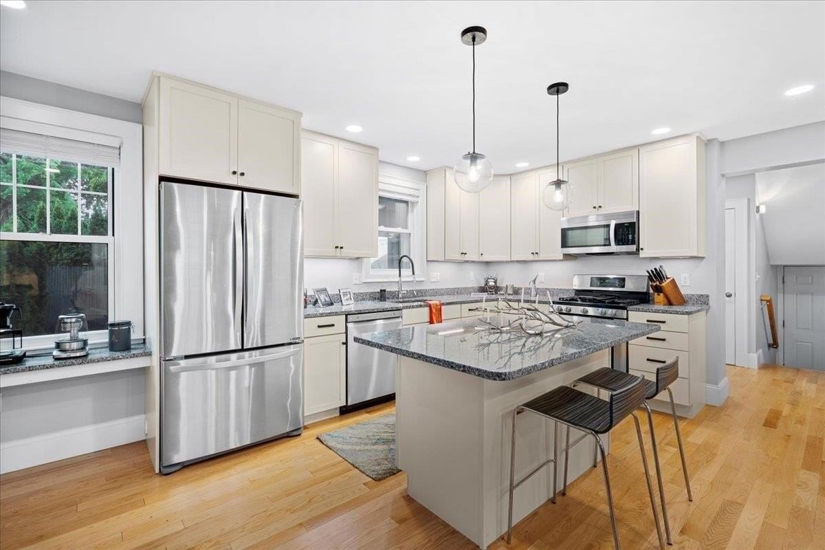 165 Taylor St - Photo 7 of 37