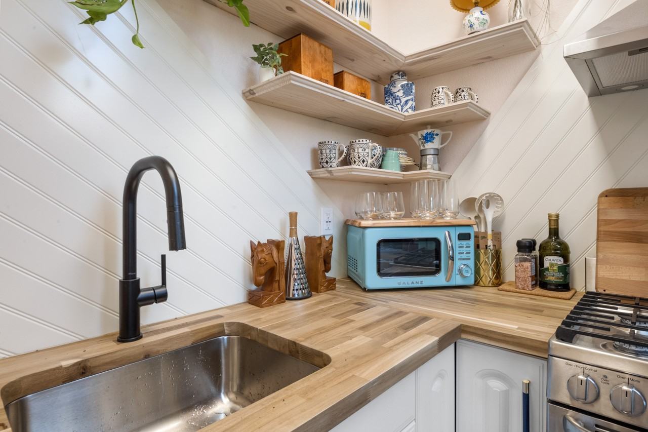 524 East 12th Avenue #Boho - Photo 5 of 17