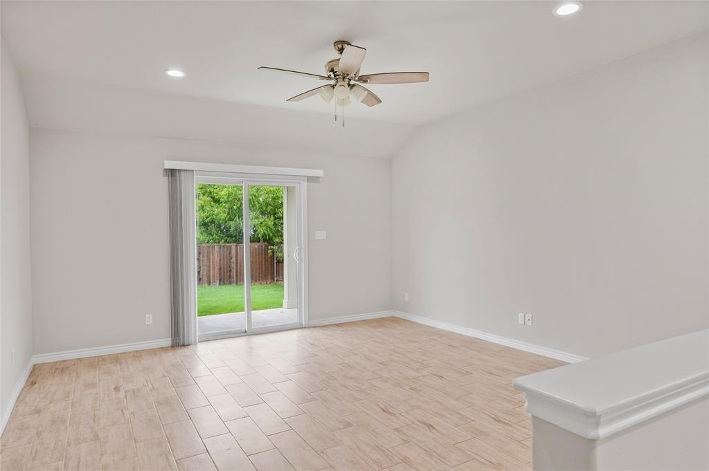 1104 Silverton Dr - Photo 6 of 27