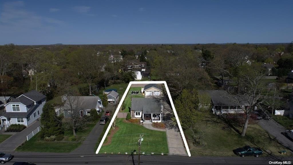 279 Fairview Ave - Photo 2 of 31