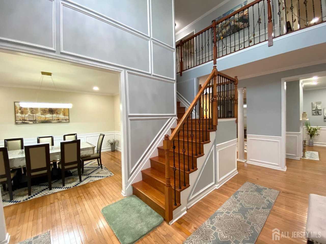 2 Hampshire Pl - Photo 7 of 45