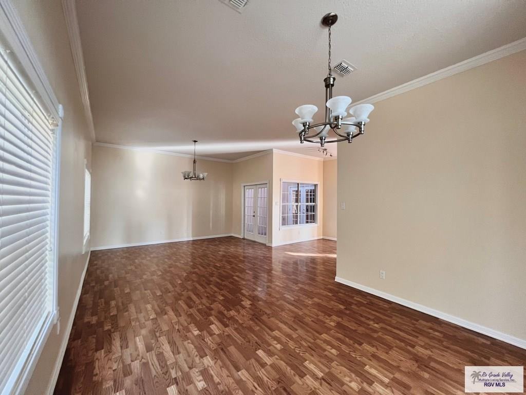 144 Country Club Road - Photo 5 of 50