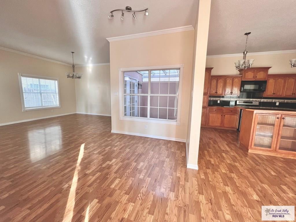 144 Country Club Road - Photo 6 of 50