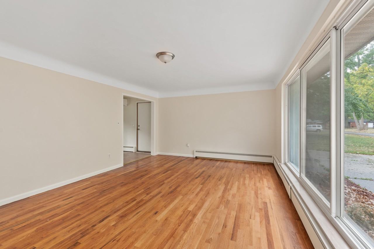 46254 Custer Ave - Photo 4 of 29