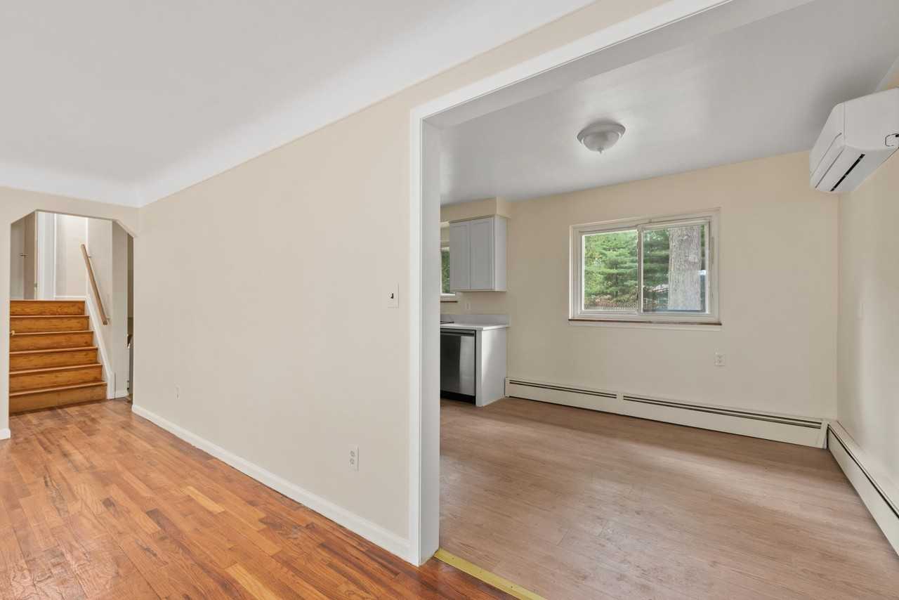 46254 Custer Ave - Photo 6 of 29