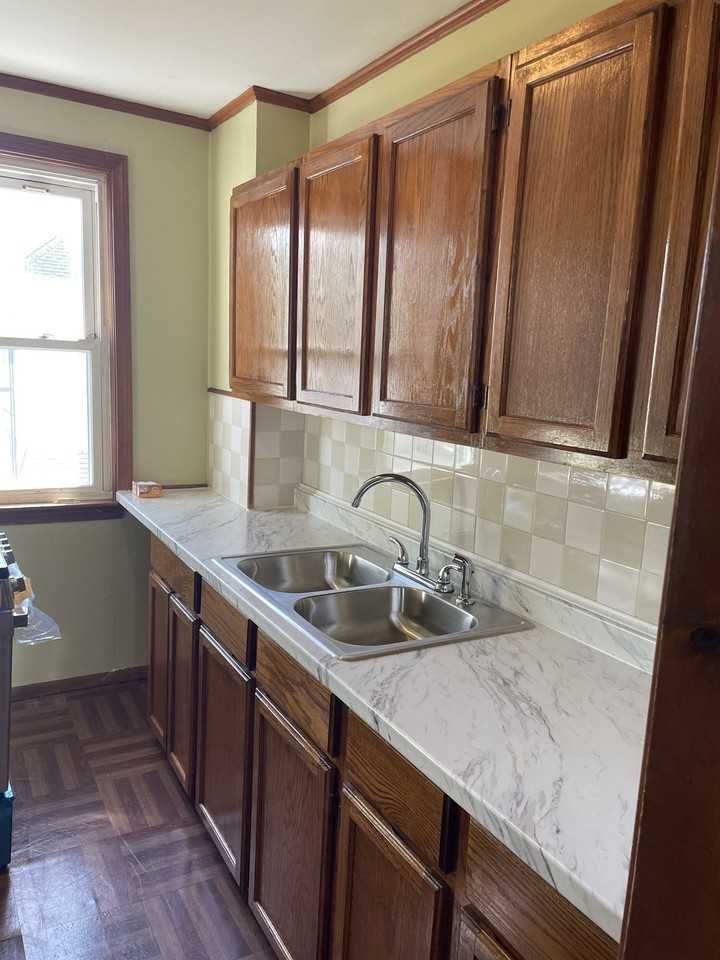 210 Whitman Street - Photo 4 of 14