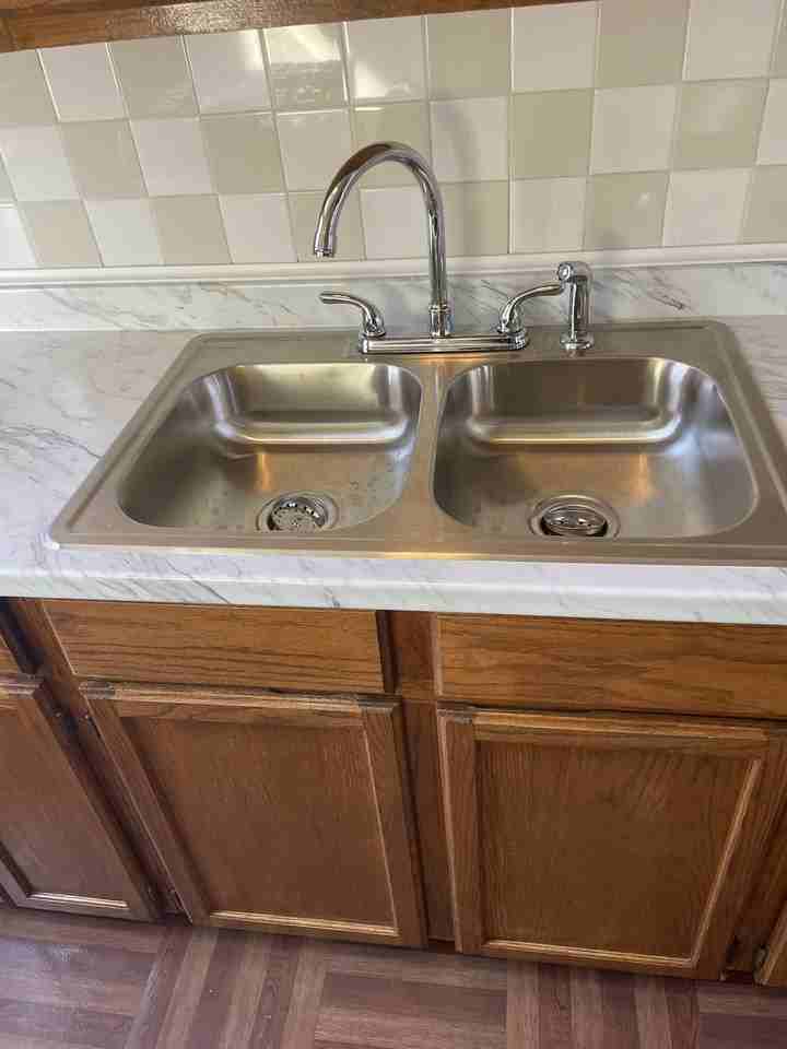 210 Whitman Street - Photo 5 of 14