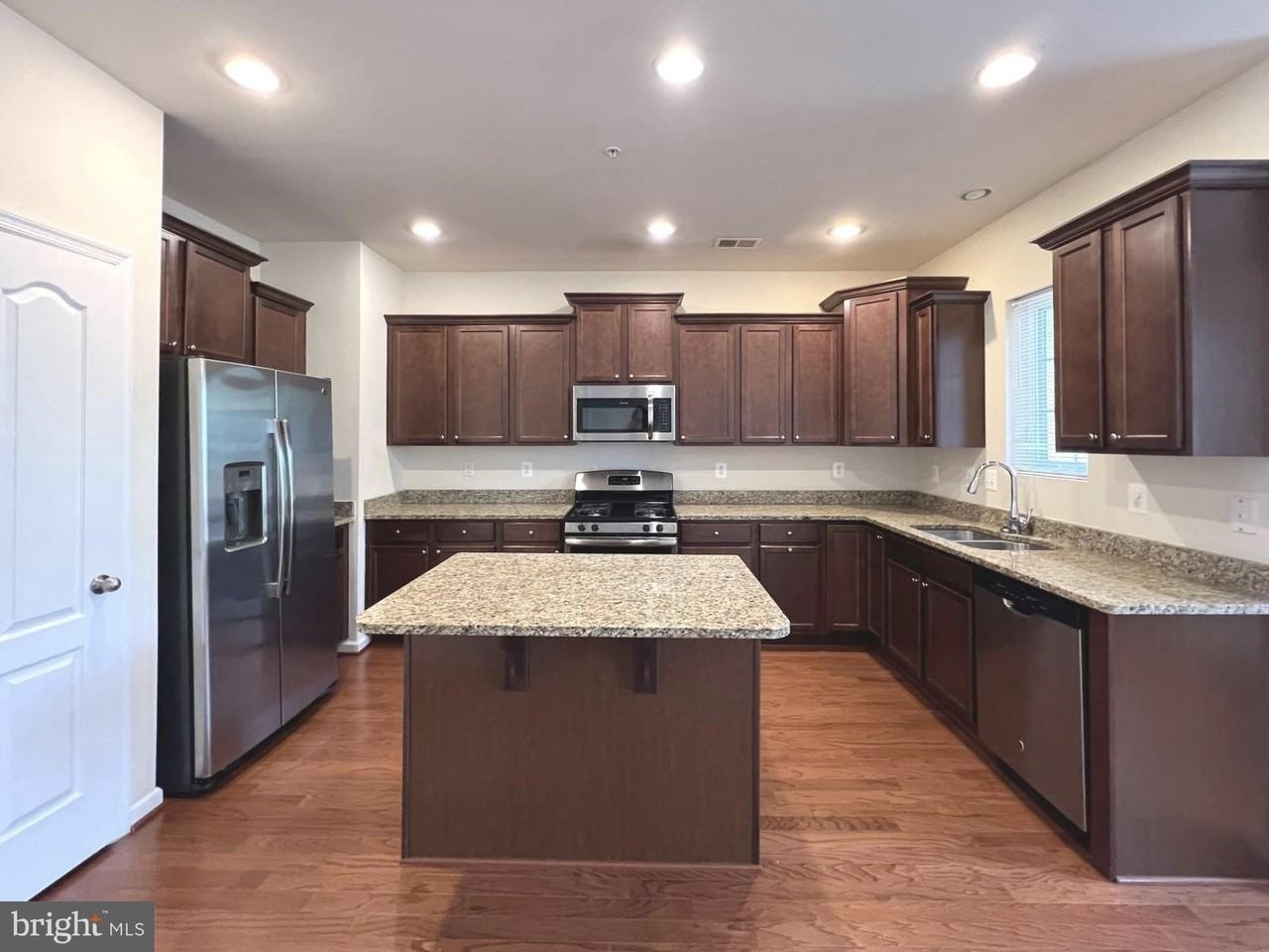 1009 Red Clover Rd - Photo 6 of 21