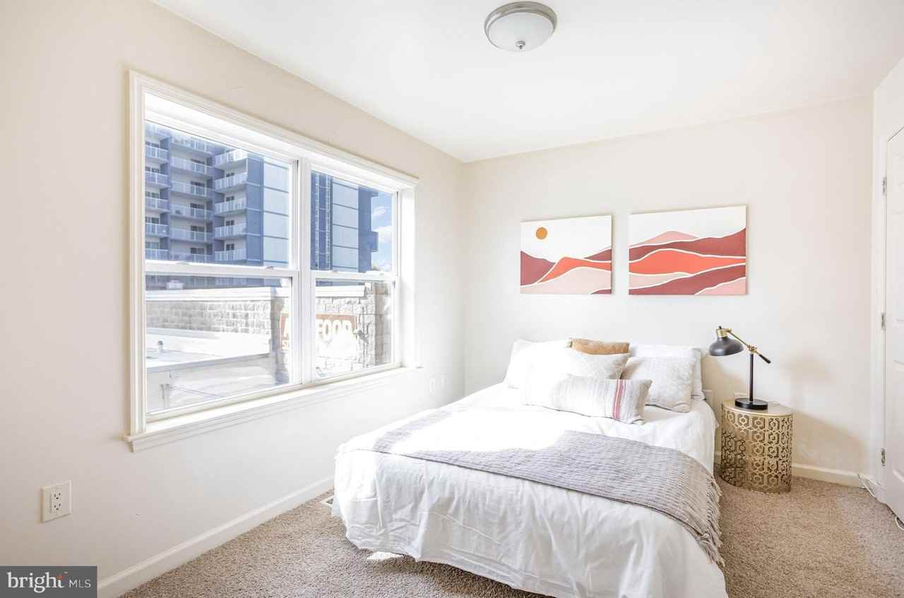 5237 Crowson Ave Unit 7 #7 - Photo 7 of 18