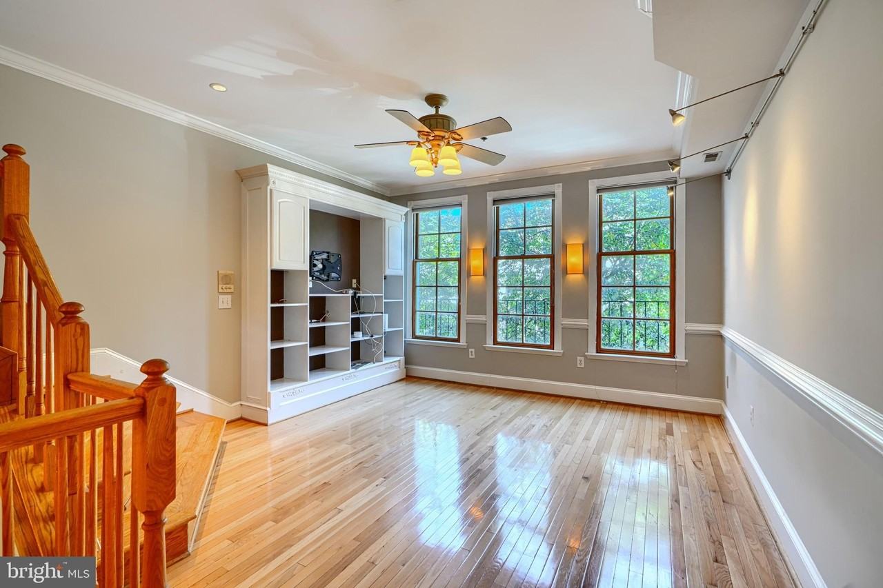 706 South Bond Street - Photo 3 of 38