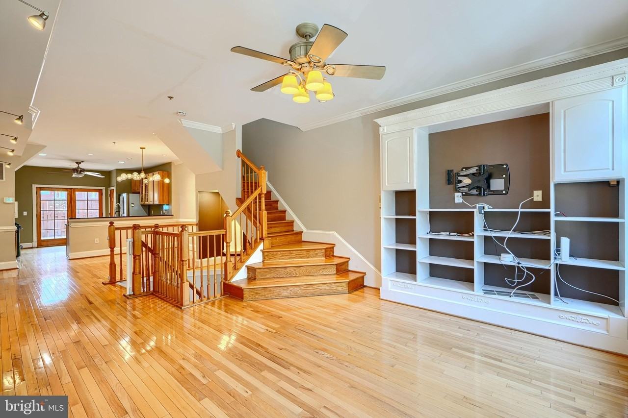 706 South Bond Street - Photo 2 of 38