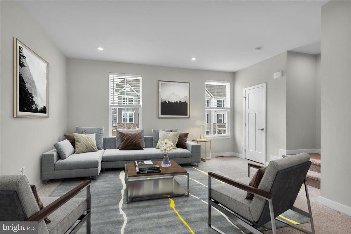 83 Kohlmyer Dr - Photo 2 of 21