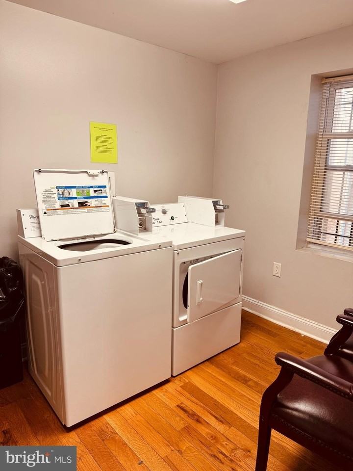 221 Market St - Photo 6 of 6