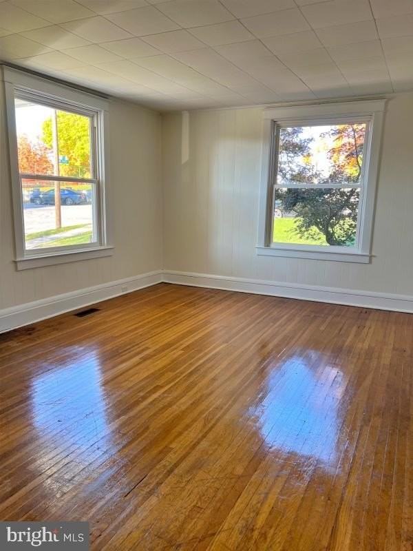 424 Linden Ave 1st Fl #1stFLFRONT - Photo 2 of 7