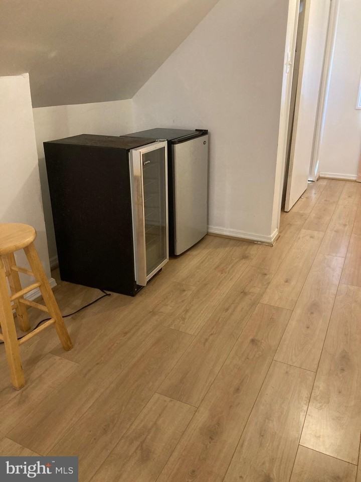 229 Manassas Drive - Photo 6 of 19