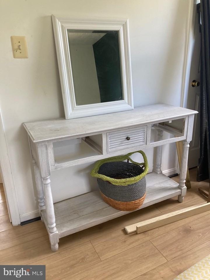 229 Manassas Drive - Photo 7 of 19