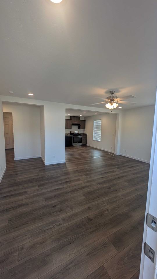 9383 Evergreen Dr #70 - Photo 7 of 33