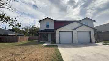 featured image of 1604 Pontotoc Trce