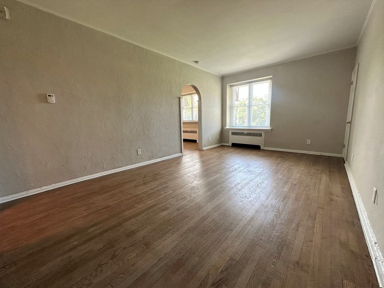 4927 Wynnefield Ave - Photo 5 of 26