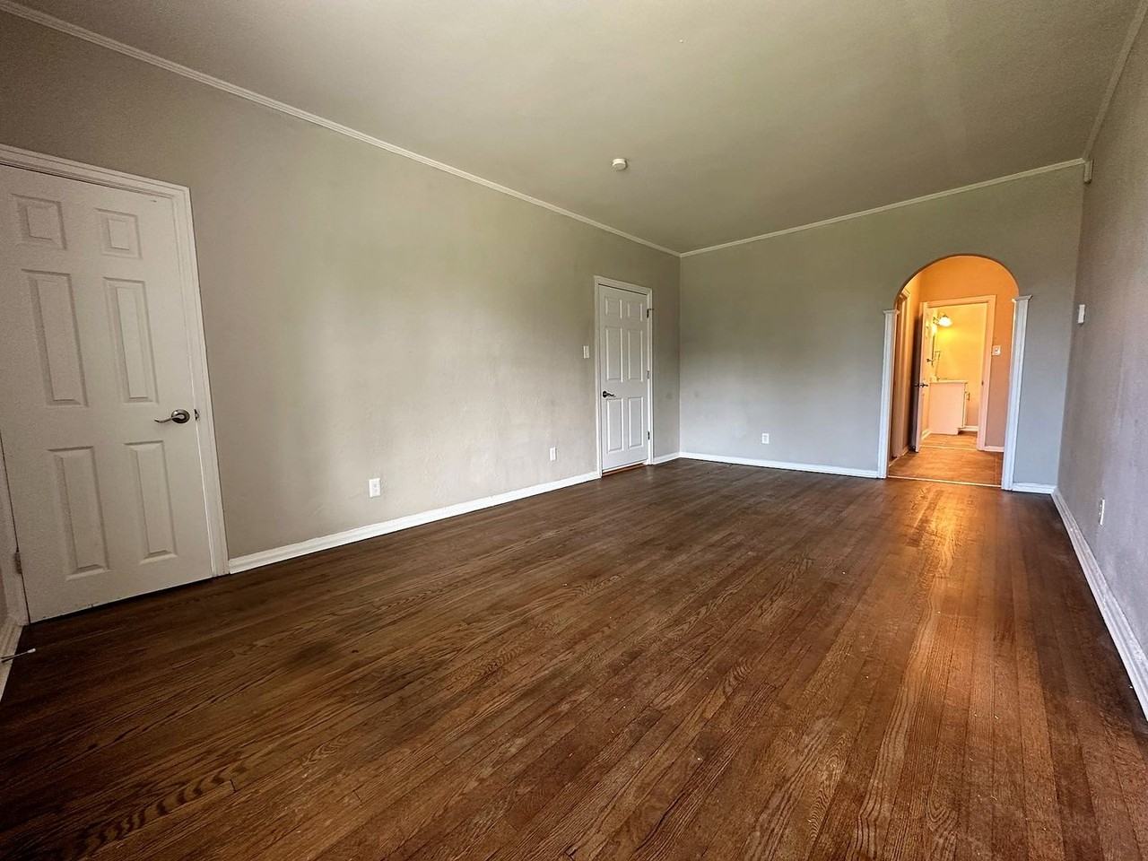 4927 Wynnefield Ave - Photo 7 of 26