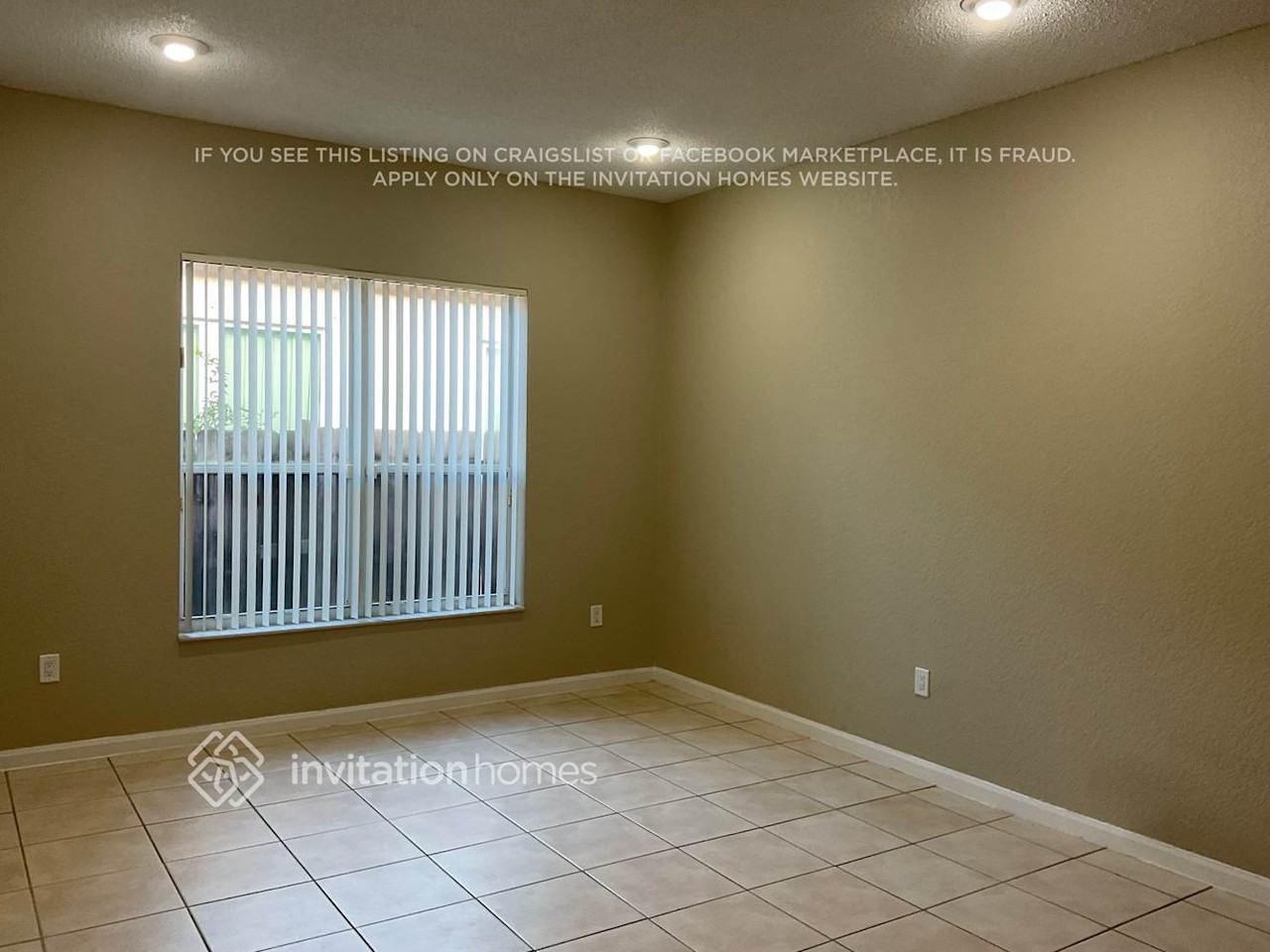 13711 N Garden Cove Cir - Photo 3 of 11