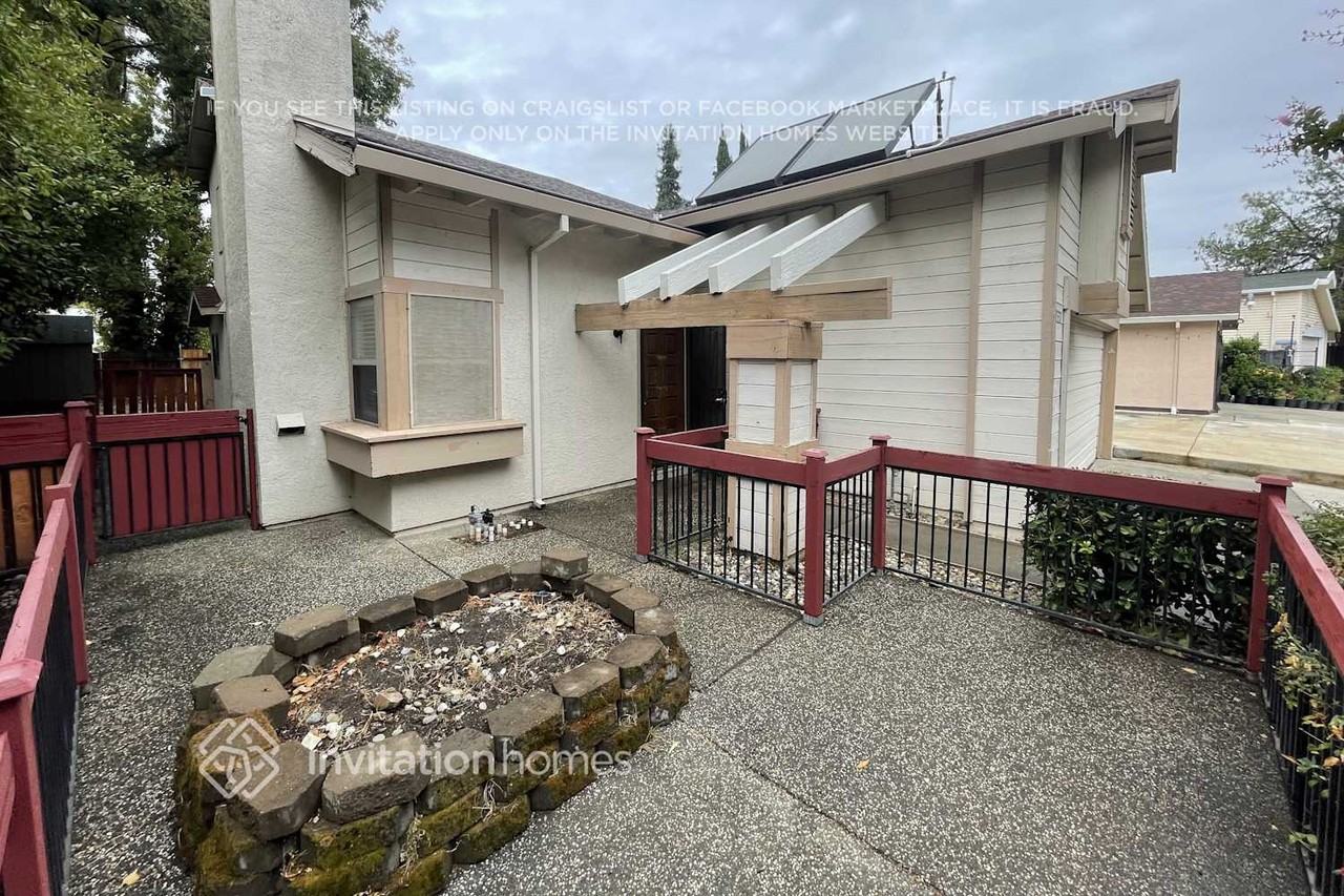 7337 Monogram Dr - Photo 3 of 20