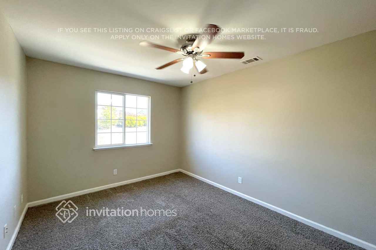 5530 Burgundy Ct - Photo 6 of 13