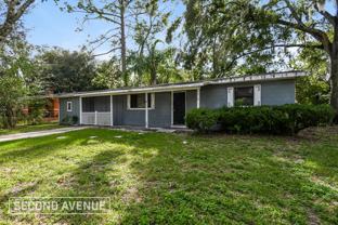 2318 Looking Glass Ln - Photo 1 of 1