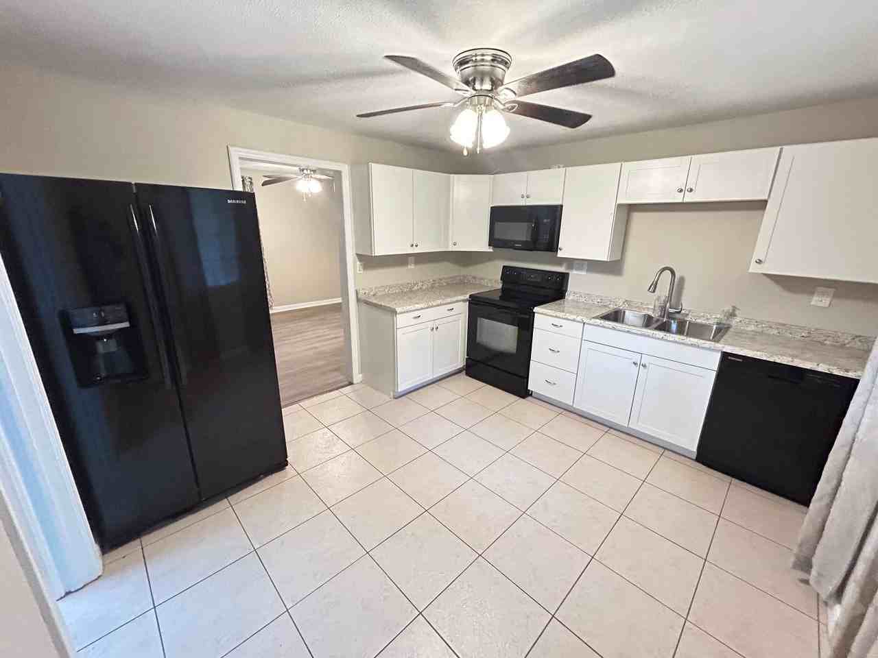 3958 Hunter Circle - Photo 3 of 30