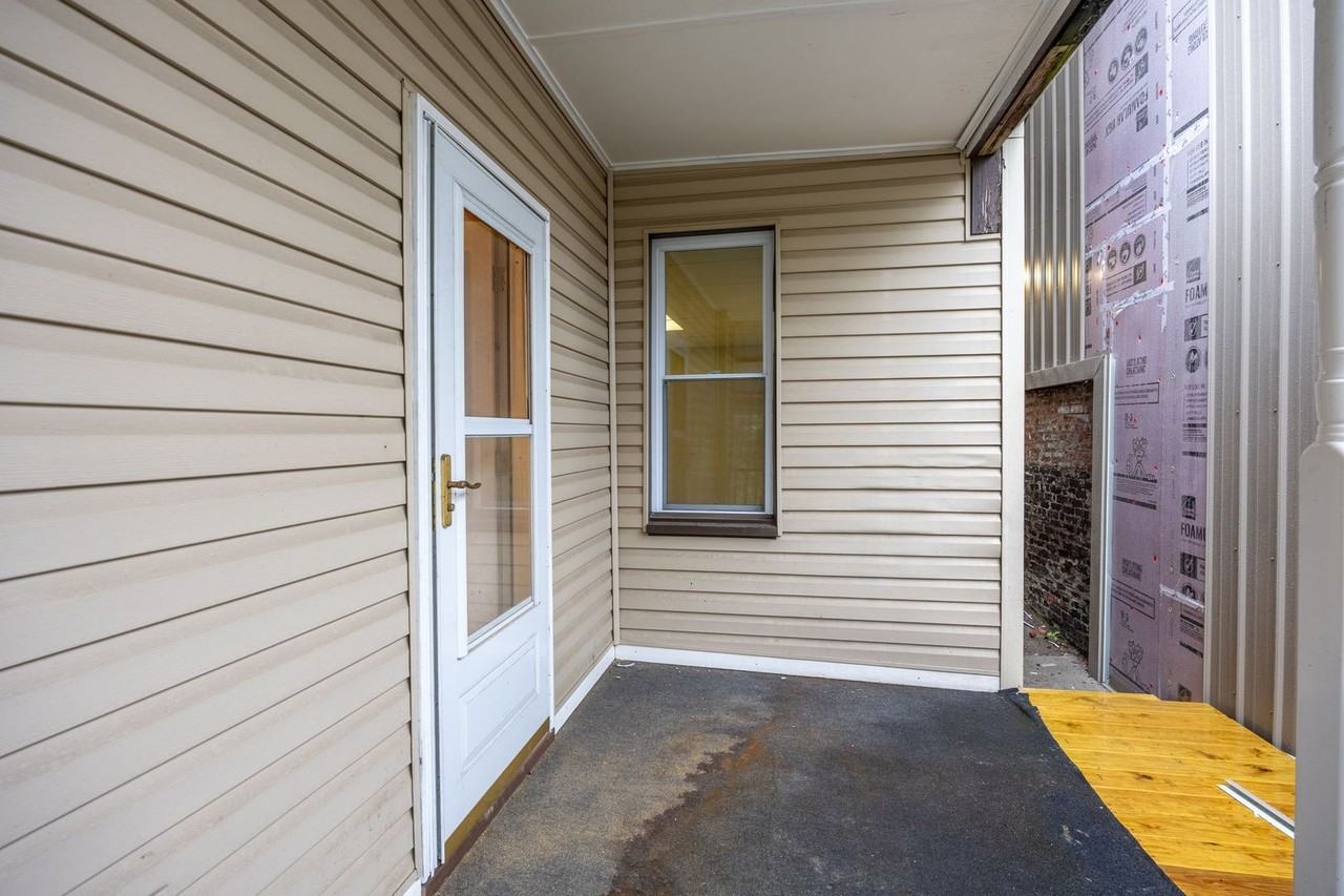 1910 Saint Paul St - Photo 3 of 17