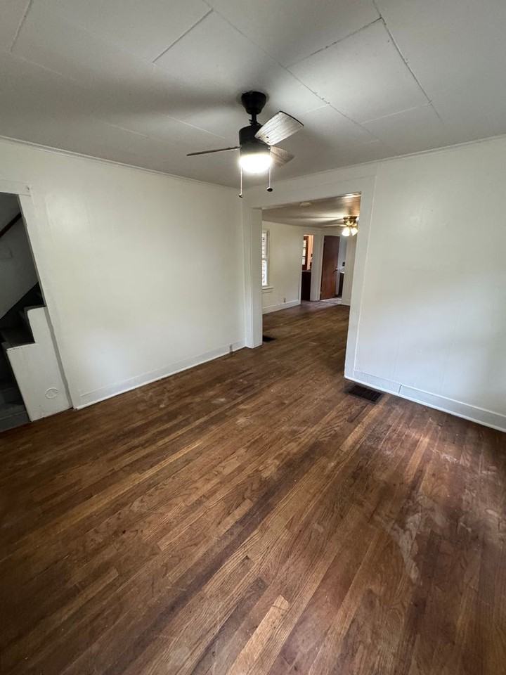 7 Union St - Photo 4 of 11