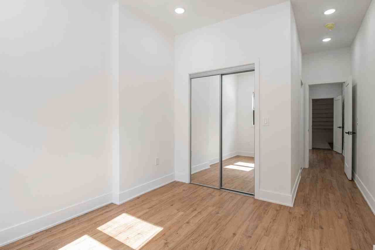 3312 W Cumberland LLC - Photo 4 of 46