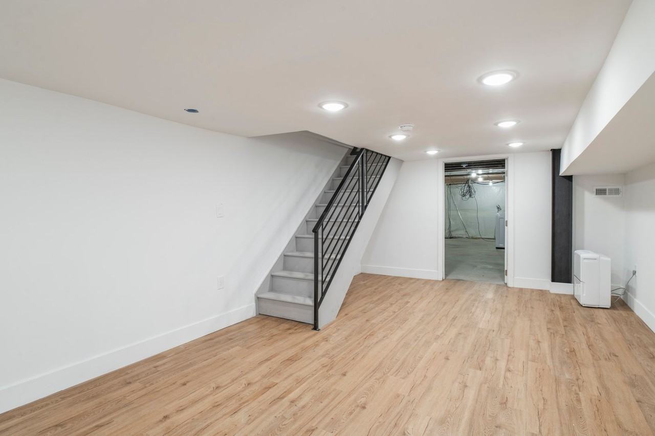 3312 W Cumberland LLC - Photo 4 of 46