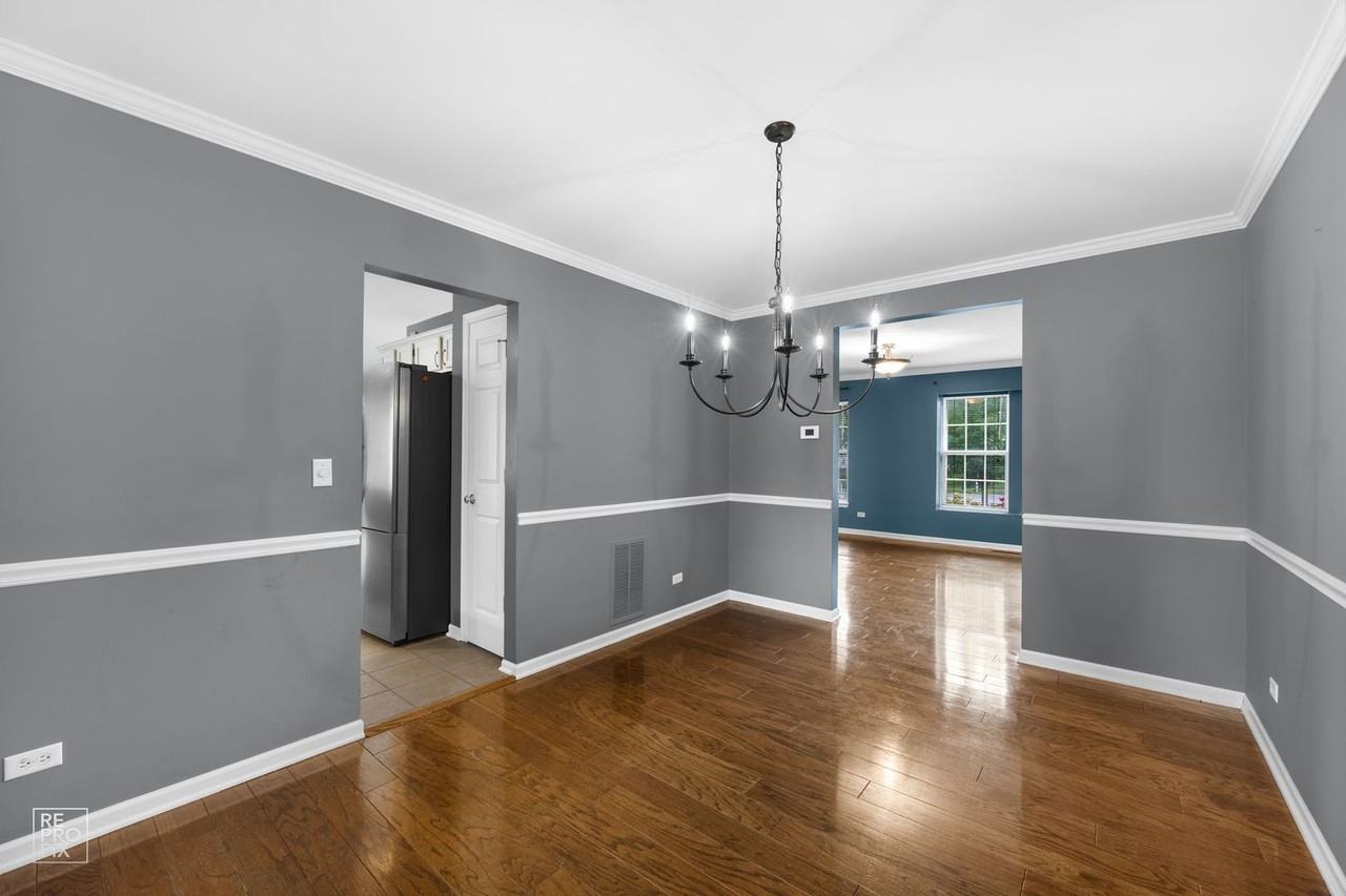 2206 Cheshire Drive - Photo 5 of 15