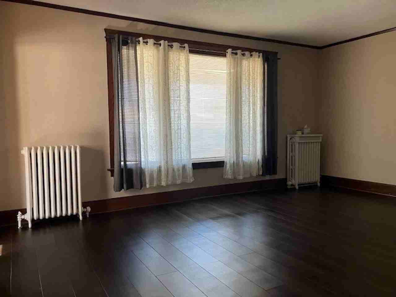 117 E Washington St - Photo 5 of 19
